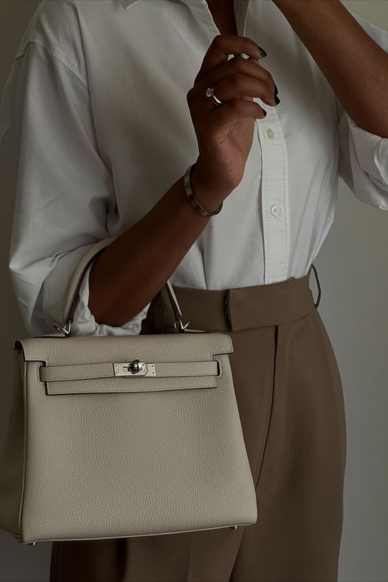 Luksusowe Torebki 4. Torebka Hermes Kelly: Ikona Stylu i Elegancji